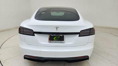 Pearl White Multi-Coat 2022 Tesla Model S Base
