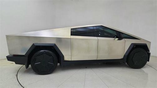 2024 Tesla Cybertruck Cyberbeast