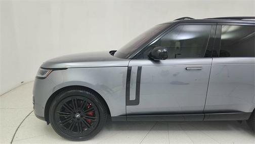 2023 Land Rover Range Rover P530 SE