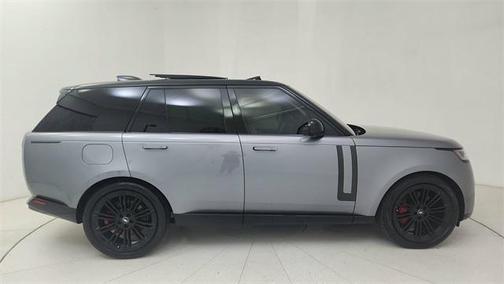 2023 Land Rover Range Rover P530 SE