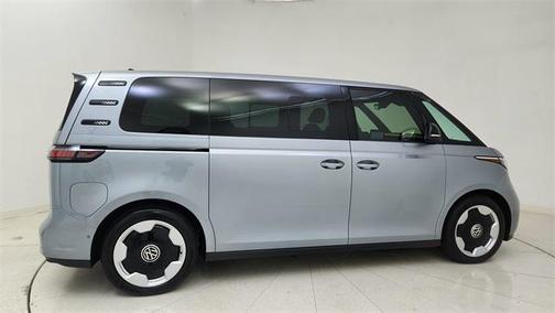 2025 Volkswagen ID. Buzz Pro S Plus with 4MOTION