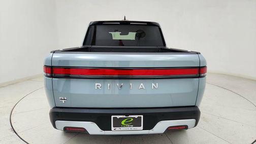 2024 Rivian R1T Adventure