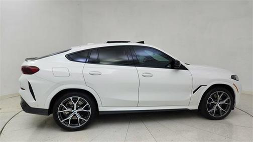2026 BMW X6 M60i