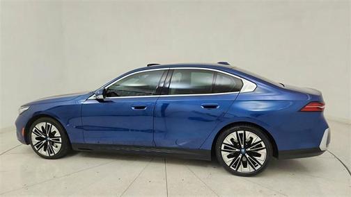 2025 BMW i5 eDrive40