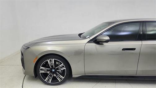2024 BMW 740 740i