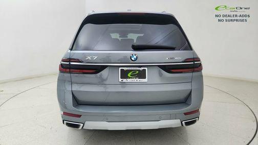 Skyscraper Grey Metallic 2025 BMW X7 xDrive40i