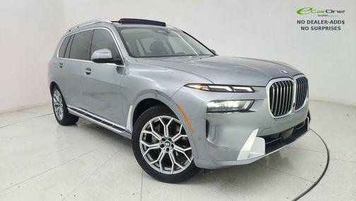 Skyscraper Grey Metallic 2025 BMW X7 xDrive40i