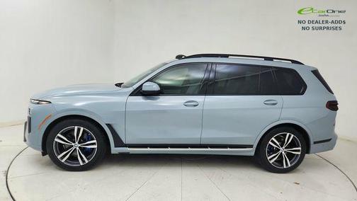 Brooklyn Grey Metallic 2026 BMW X7 xDrive40i