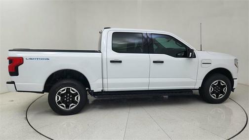 2023 Ford F-150 Lightning XLT