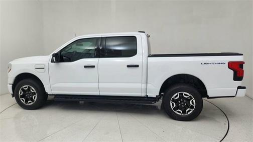 2023 Ford F-150 Lightning XLT