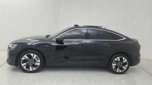 2022 Audi e-tron Sportback S line Premium