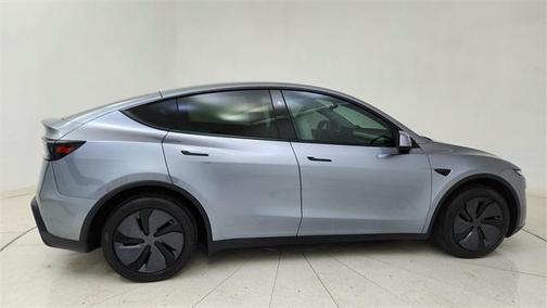 2026 Tesla Model Y Premium Rear-Wheel Drive