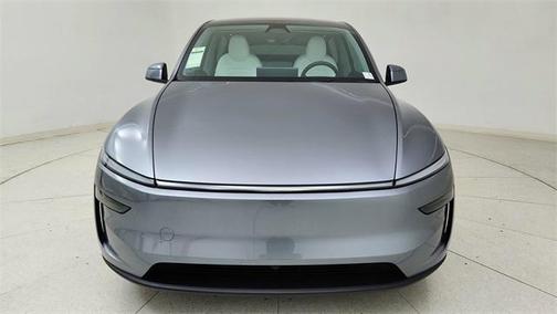 2026 Tesla Model Y Premium Rear-Wheel Drive