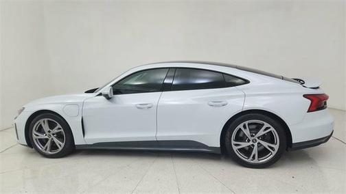 2024 Audi e-tron GT Premium Plus quattro