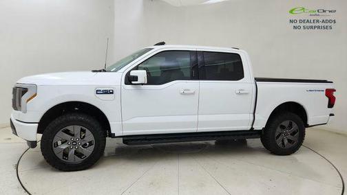 Oxford White 2024 Ford F-150 Lightning LARIAT