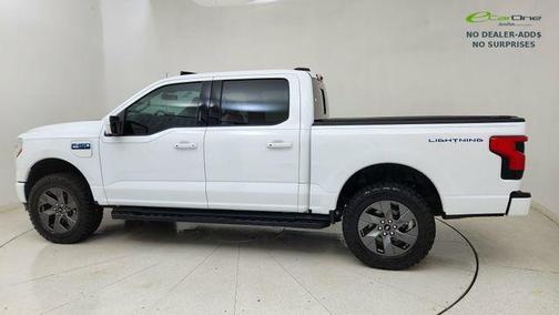 Oxford White 2024 Ford F-150 Lightning LARIAT