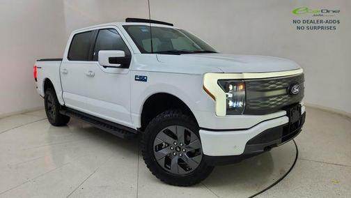 Oxford White 2024 Ford F-150 Lightning LARIAT