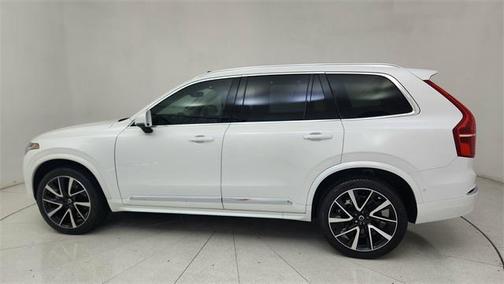 2024 Volvo XC90 B5 Plus Bright Theme