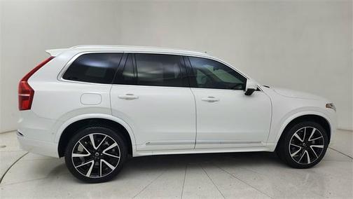 2024 Volvo XC90 B5 Plus Bright Theme