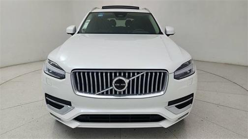 2024 Volvo XC90 B5 Plus Bright Theme
