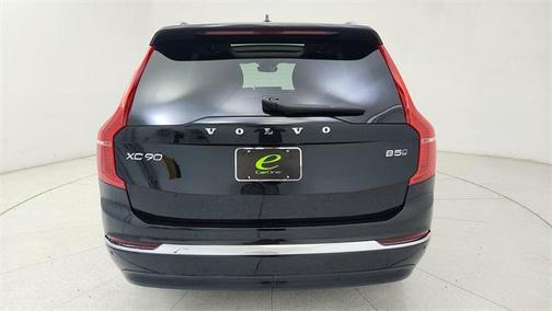 2024 Volvo XC90 B5 Plus Bright Theme