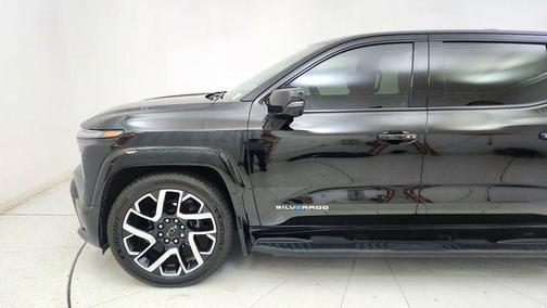 2024 Chevrolet Silverado EV First-Edition RST 4WD