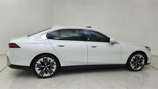 2025 BMW 530 i