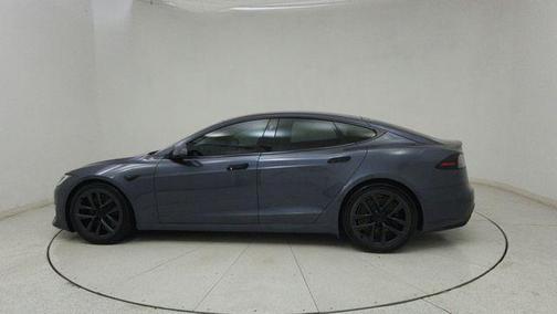 2022 Tesla Model S Base