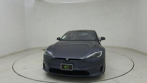 2022 Tesla Model S Base