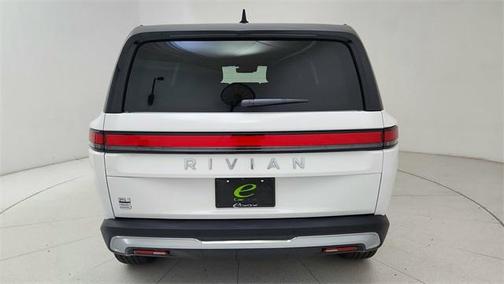 2025 Rivian R1S Adventure