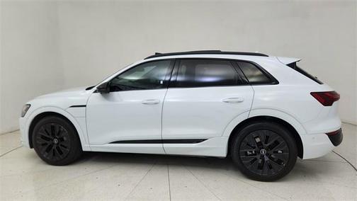 2024 Audi Q8 e-tron Prestige