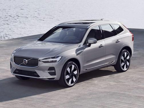2024 Volvo XC60 Recharge Plug-In Hybrid T8 Ultimate Dark Theme
