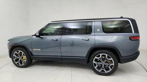 2024 Rivian R1S Adventure Quad Motor Large Pack