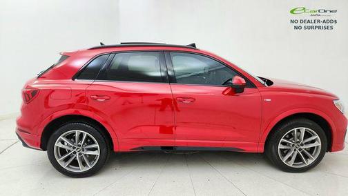 Progressive Red Metallic 2025 Audi Q3 Premium 45 TFSI S line quattro Tiptronic
