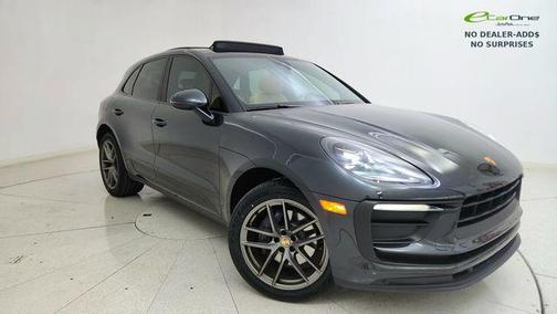 Volcano Grey Metallic 2022 Porsche Macan Macan