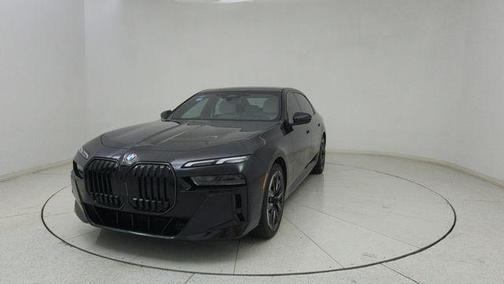 Black Sapphire Metallic 2026 BMW 740 740i