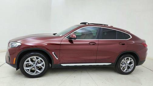 2025 BMW X4 xDrive30i