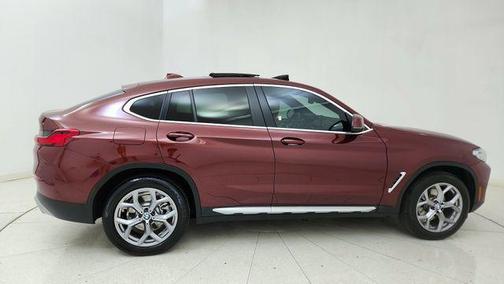 2025 BMW X4 xDrive30i