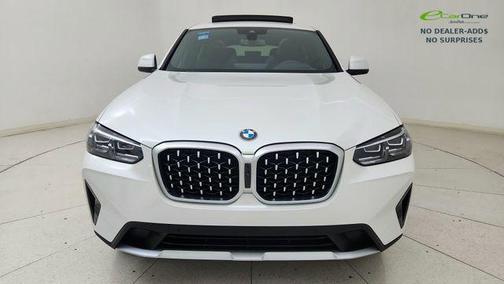 Mineral White Metallic 2025 BMW X4 xDrive30i