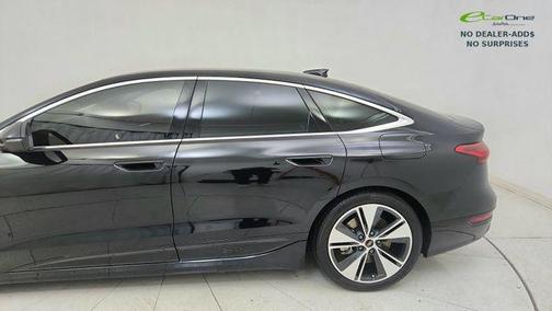 Mythos Black Metallic 2025 Audi A6 e-tron Prestige