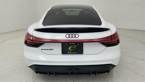 2024 Audi e-tron GT Prestige quattro