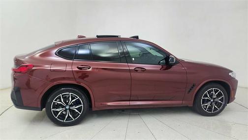 2025 BMW X4 M40i