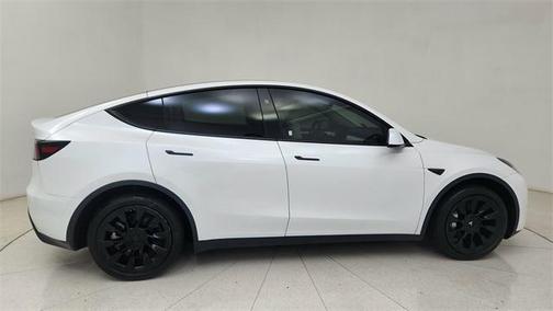 2024 Tesla Model Y Long Range Dual Motor All-Wheel Drive