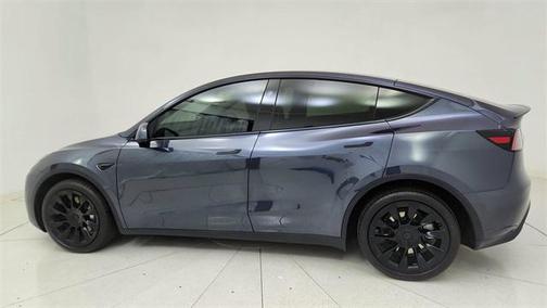 2025 Tesla Model Y Long Range Dual Motor All-Wheel Drive