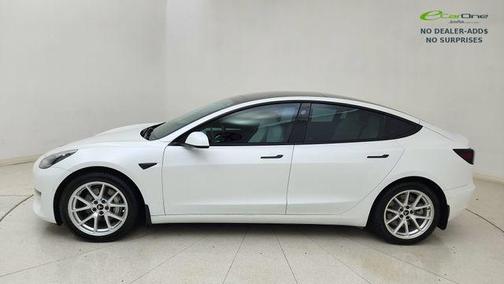 Pearl White Multi-Coat 2022 Tesla Model 3 Long Range