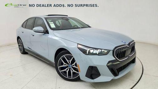 Brooklyn Grey Metallic 2025 BMW i5 xDrive40