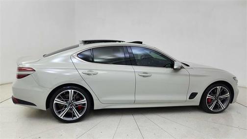 2025 Genesis G70 2.5T RWD