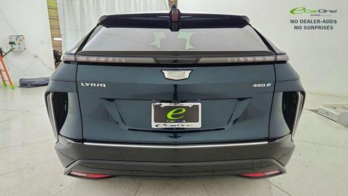 Emerald Lake Metallic 2025 Cadillac LYRIQ Luxury