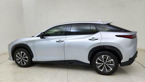 Iridium 2025 Lexus RZ 300e