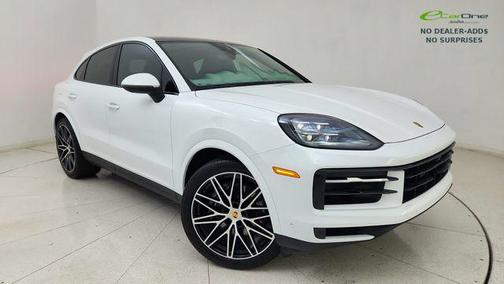 White 2024 Porsche Cayenne Cayenne